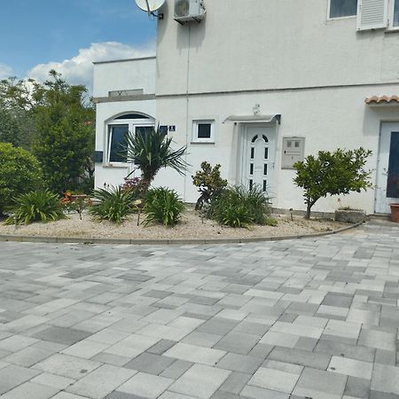 Apartment Lucia Пунат Экстерьер фото